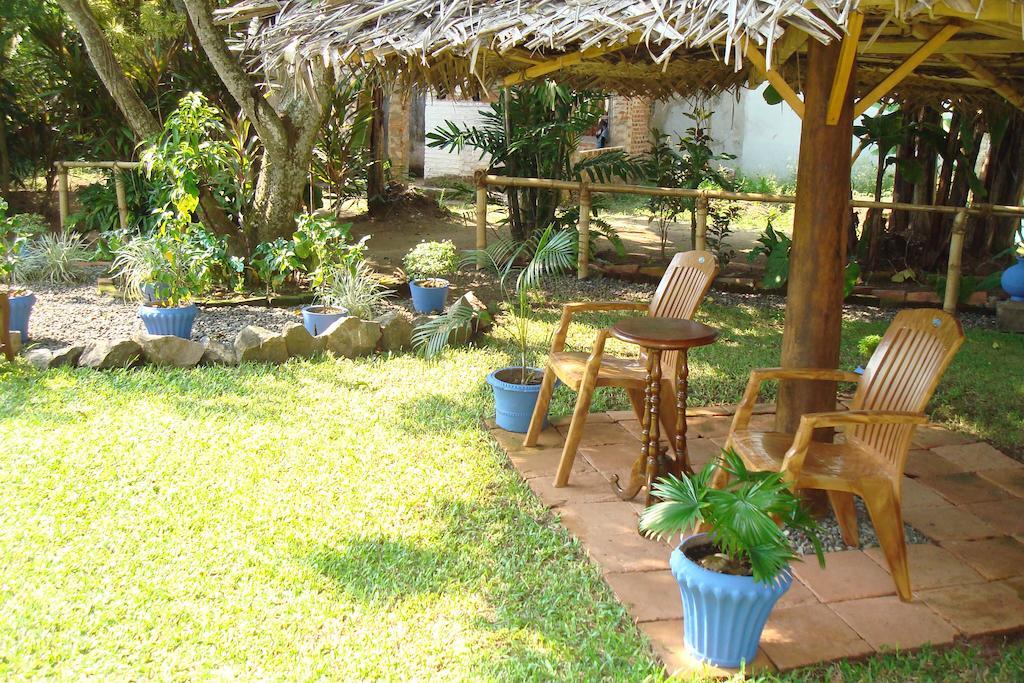 Blue Seas Guest House Dehiwala-Mount Lavinia Eksteriør billede