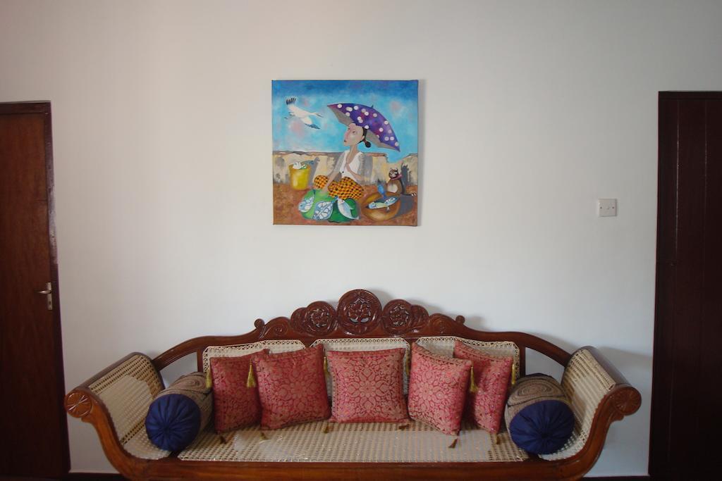 Blue Seas Guest House Dehiwala-Mount Lavinia Eksteriør billede
