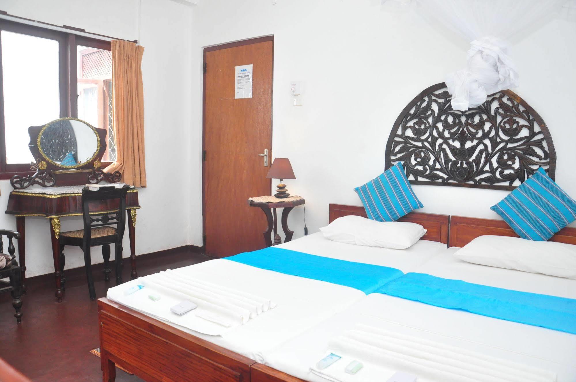 Blue Seas Guest House Dehiwala-Mount Lavinia Eksteriør billede